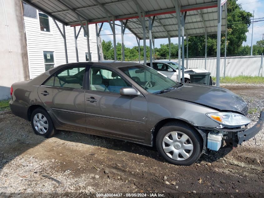 2004 Toyota Camry Le VIN: 4T1BE32K84U844212 Lot: 40004437