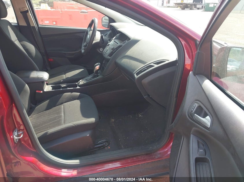 VIN 1FADP3K20HL327804 2017 FORD FOCUS SE