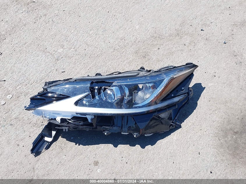 2023 LEXUS ES 300H 58ADA1C15PU031308