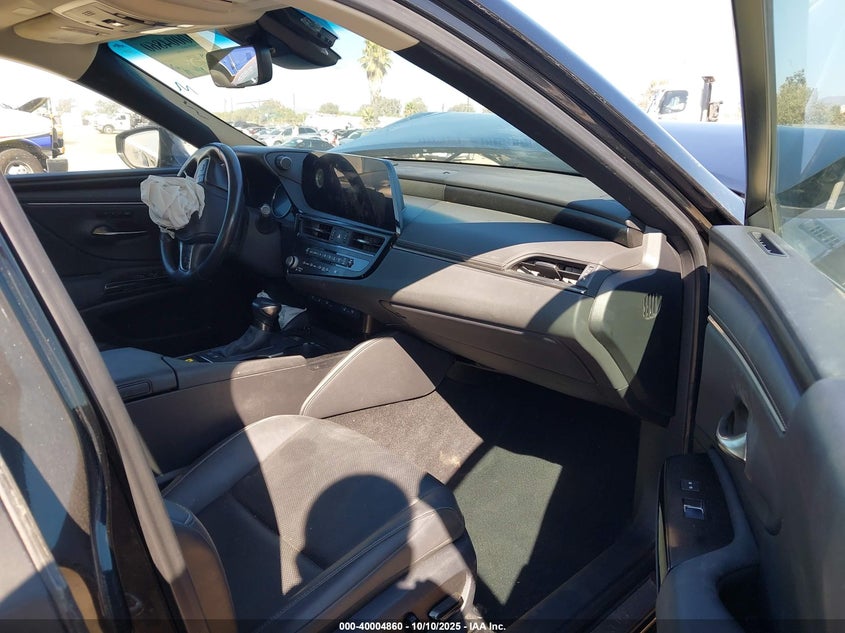 2023 LEXUS ES 300H 58ADA1C15PU031308