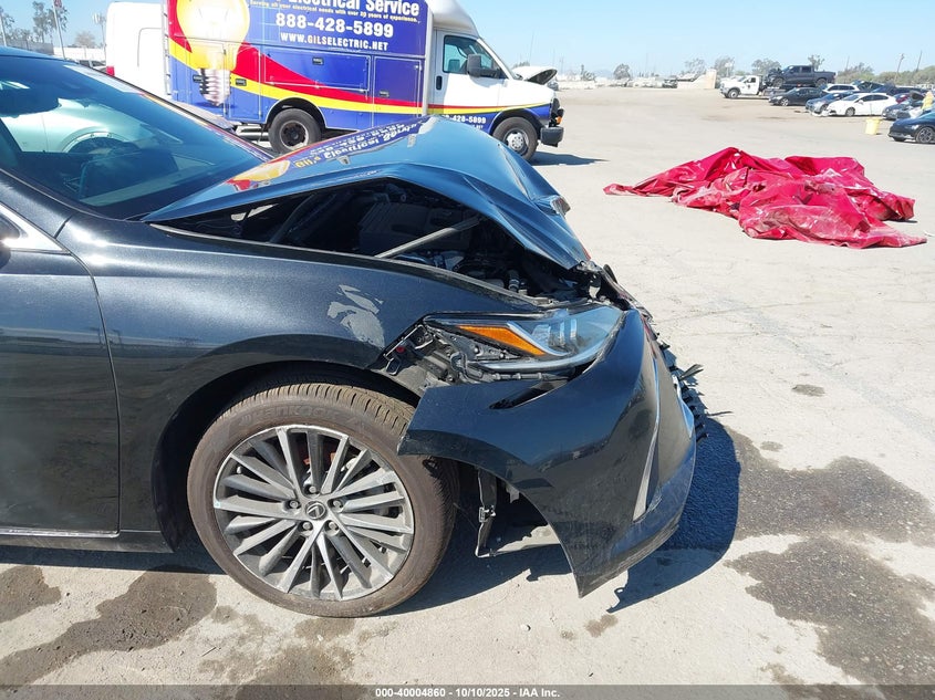 2023 LEXUS ES 300H 58ADA1C15PU031308