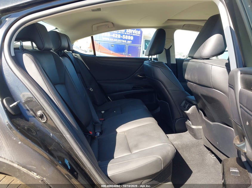 2023 LEXUS ES 300H 58ADA1C15PU031308