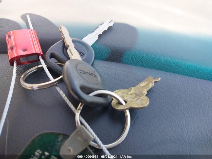 2000 GMC Sonoma Sl VIN: 1GTCS1952Y8315455 Lot: 40004994