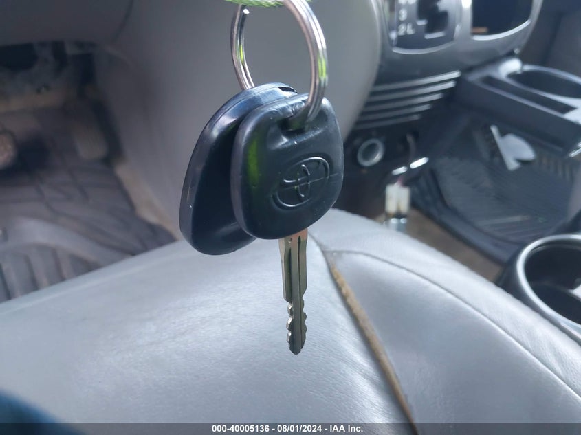 2009 Toyota Sienna Limited VIN: 5TDBK22C09S023794 Lot: 40005136