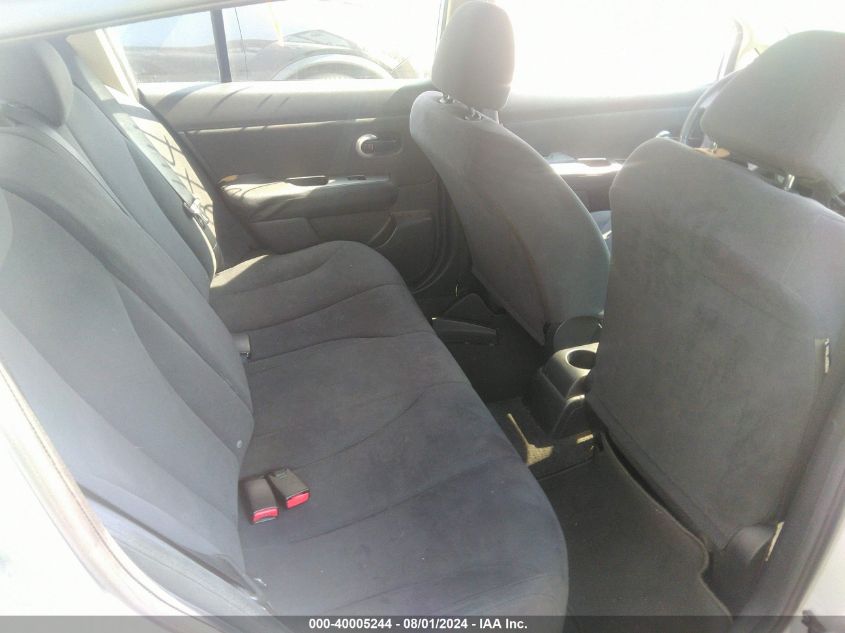 2009 Nissan Versa 1.8S VIN: 3N1BC13E89L438233 Lot: 40005244