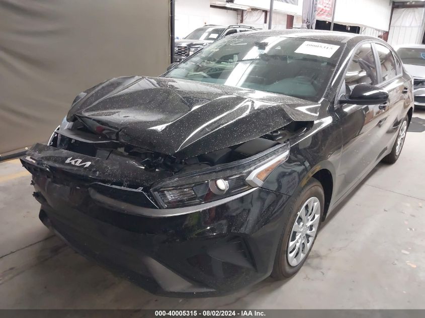 3KPF24AD8RE752319 2024 KIA FORTE - Image 2