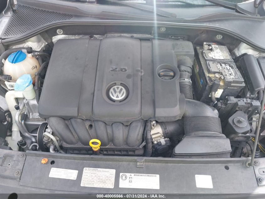 2012 Volkswagen Passat 2.5L Sel VIN: 1VWCH7A39CC038799 Lot: 40005566