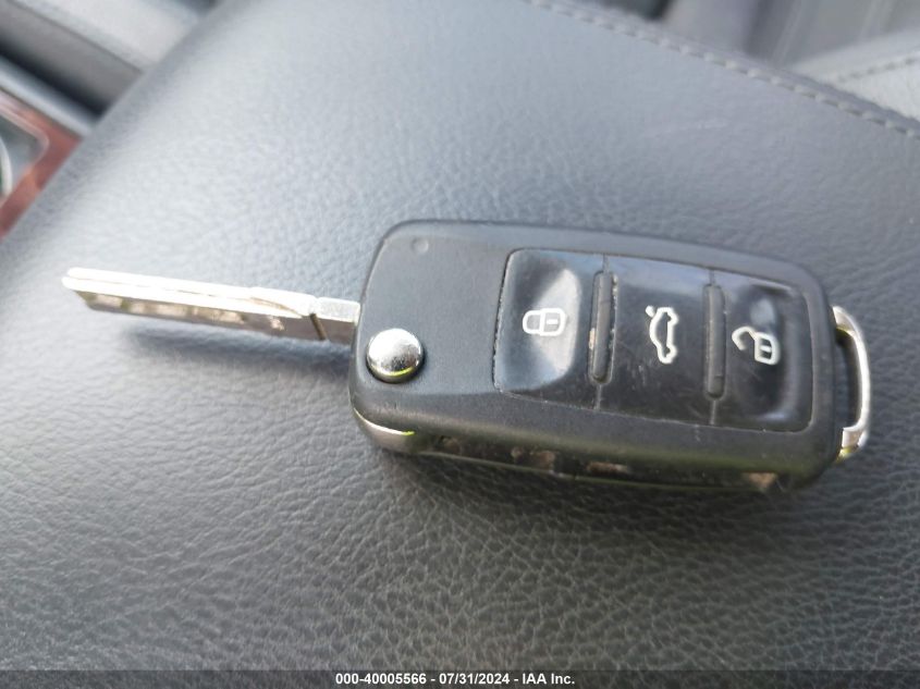 2012 Volkswagen Passat 2.5L Sel VIN: 1VWCH7A39CC038799 Lot: 40005566