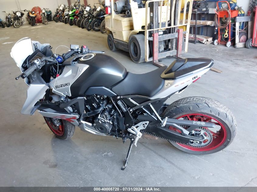 2024 Suzuki Gsx800 F VIN: JS1EM13B3R7100296 Lot: 40005720