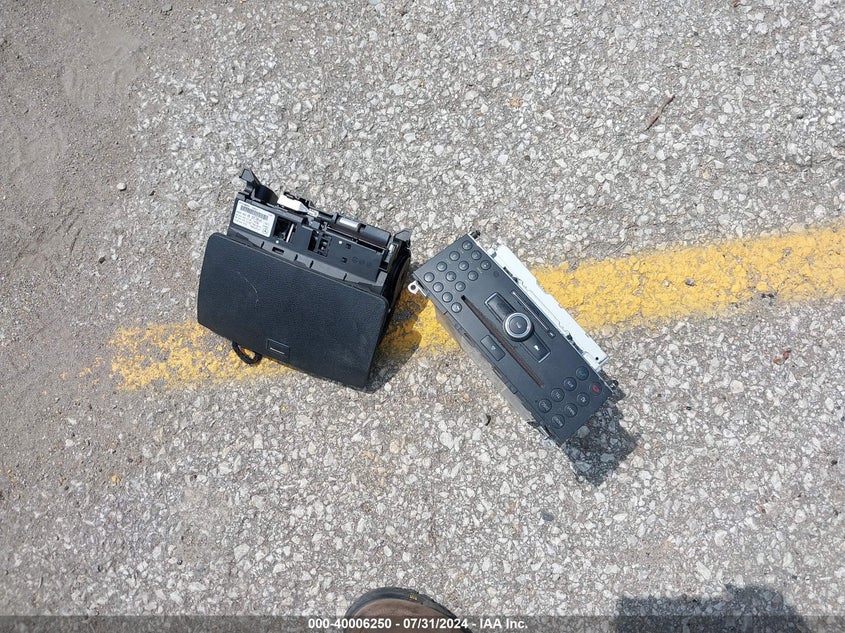 2008 Mercedes-Benz C 300 Luxury 4Matic/Sport 4Matic VIN: WDDGF81X78F105835 Lot: 40006250