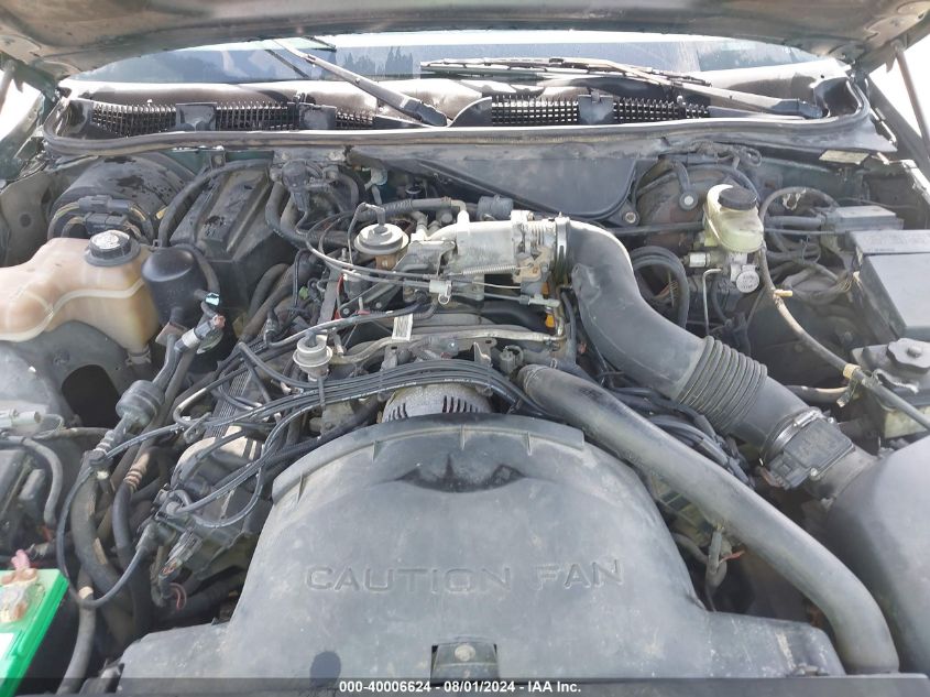 1996 Ford Crown Victoria S VIN: 2FALP72W0TX149359 Lot: 40006624