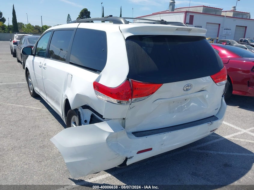 2011 Toyota Sienna Le V6 VIN: 5TDKK3DCXBS082358 Lot: 40006638