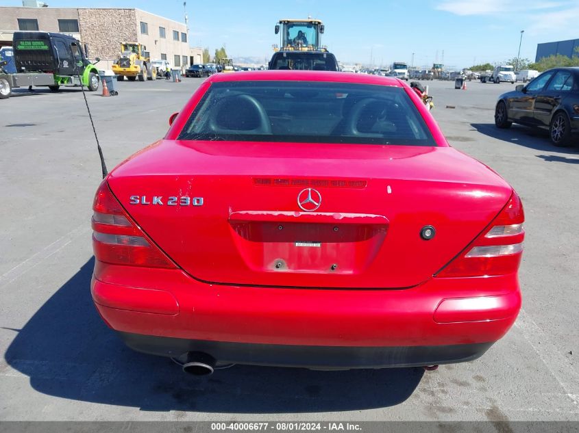 2000 Mercedes-Benz Slk 230 Kompressor VIN: WDBKK47F2YF153202 Lot: 40006677