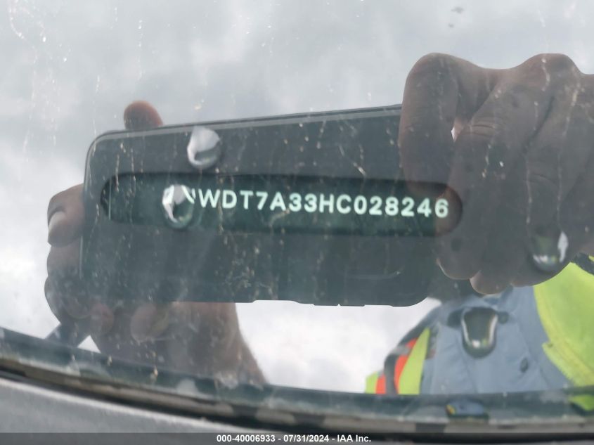2017 Volkswagen Passat 1.8T R-Line VIN: 1VWDT7A33HC028246 Lot: 40006933
