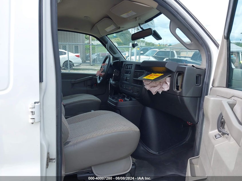 1GCWGAFG3L1160565 2020 CHEVROLET EXPRESS photo no. 5