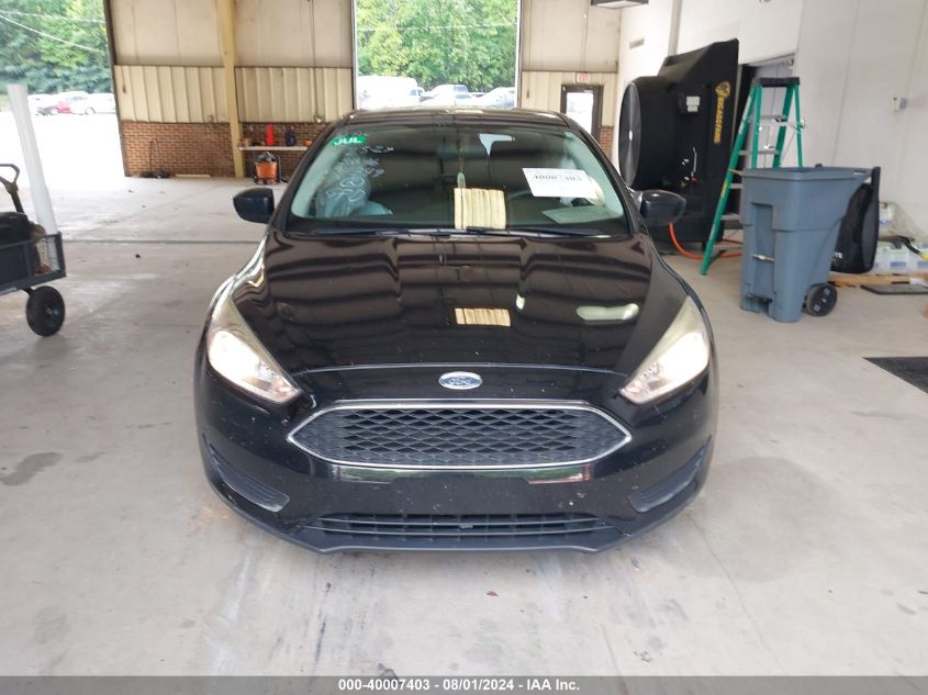 1FADP3K2XJL214349 2018 Ford Focus Se