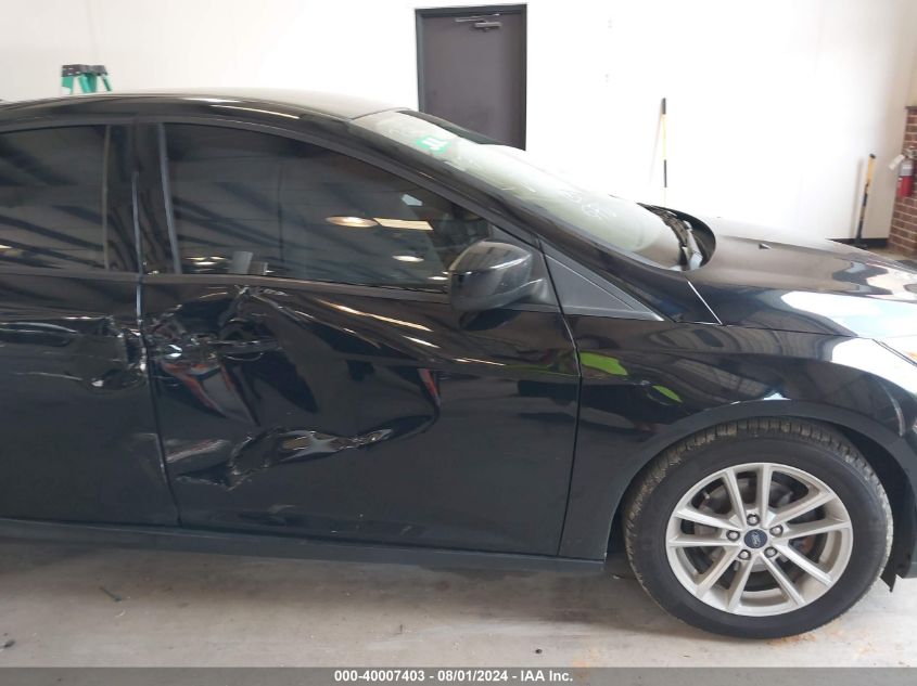 1FADP3K2XJL214349 2018 Ford Focus Se