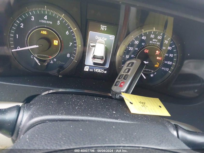 2015 Toyota Sienna Xle 8 Passenger VIN: 5TDYK3DC8FS586312 Lot: 40007796