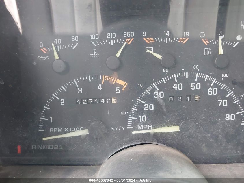 1994 Chevrolet Gmt-400 C1500 VIN: 2GCEC19H3R1165747 Lot: 40007942