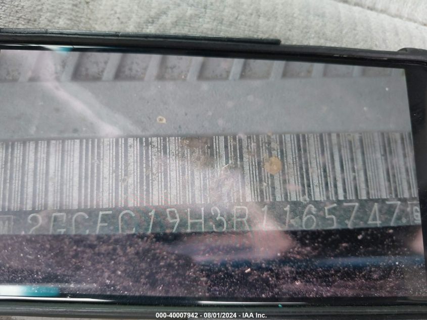 1994 Chevrolet Gmt-400 C1500 VIN: 2GCEC19H3R1165747 Lot: 40007942