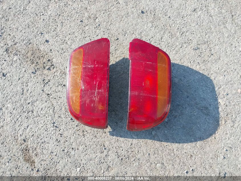 2013 Ford F350 Super Duty VIN: 1FD8W3HT8DEB2454 Lot: 40008237