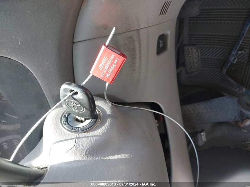 2004 Toyota Sienna Le VIN: 5TDZA23C44S107075 Lot: 40009613