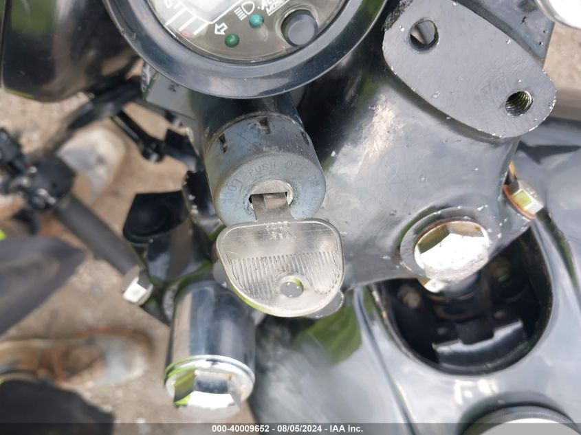 1977 SUZUKI GS550 VIN: JM1BPBCM1K1142465