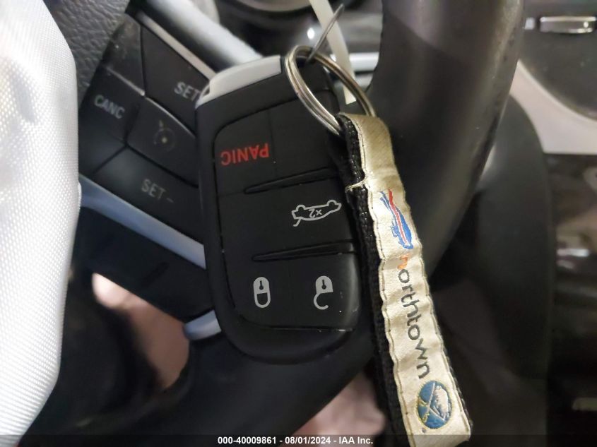 2016 Chrysler 300 Limited VIN: 2C3CCARG2GH358513 Lot: 40009861