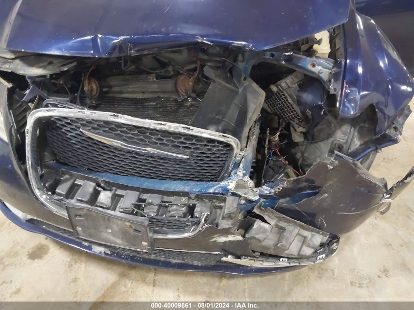 2016 Chrysler 300 Limited VIN: 2C3CCARG2GH358513 Lot: 40009861