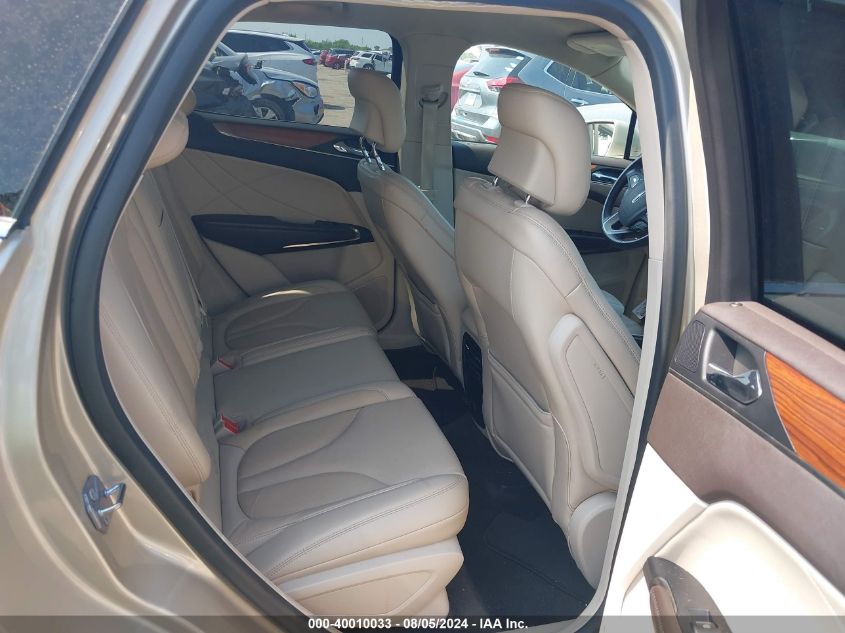 VIN 5LMCJ2C91HUL50041 2017 LINCOLN MKC SELECT