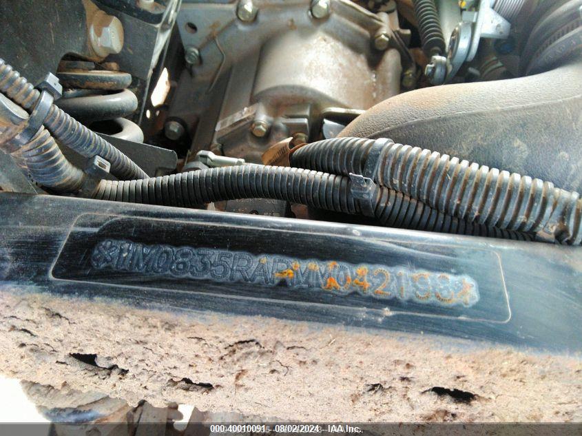 2021 JOHN DEERE XUV835M GATOR(VIN: 1M0835RAPMM042198