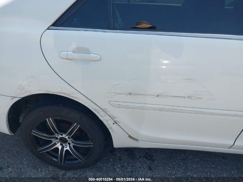 2005 Toyota Camry Le VIN: 4T1BE32K45U428515 Lot: 40010254