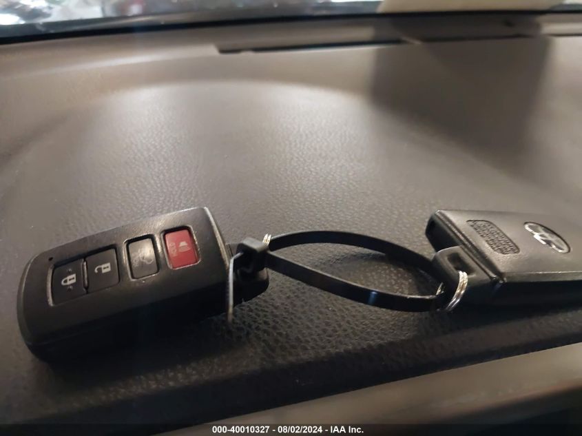 2017 TOYOTA RAV4 LIMITED/SE/PLATINUM - 2T3DFREV8HW552894