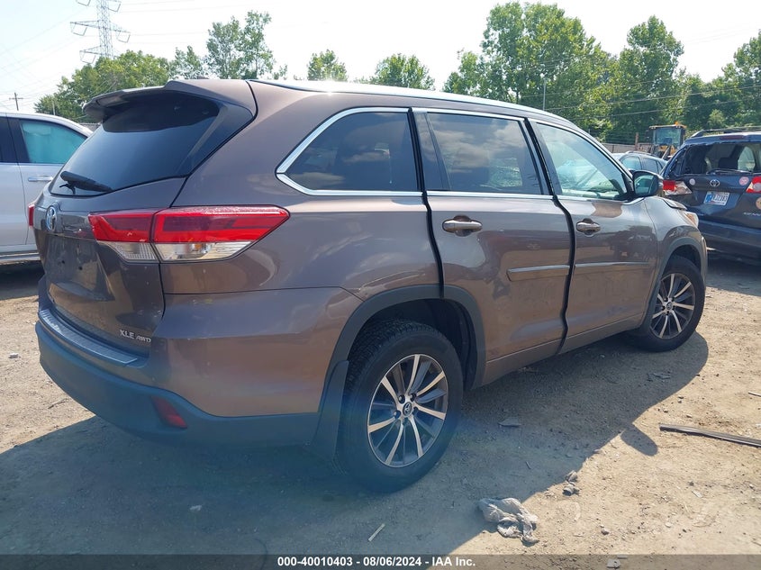 VIN 5TDJZRFH1HS472910 2017 TOYOTA HIGHLANDER SE/XLE
