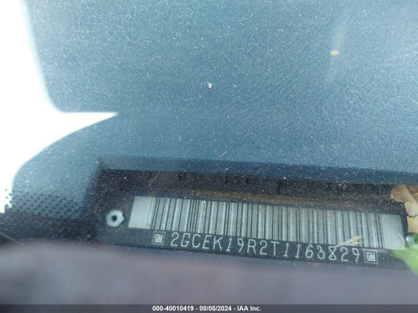 1996 Chevrolet Gmt-400 K1500 VIN: 2GCEK19R2T1163829 Lot: 40010419