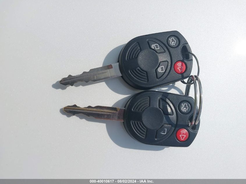 2010 Ford Escape Limited VIN: 1FMCU9EG6AKC63588 Lot: 40010617