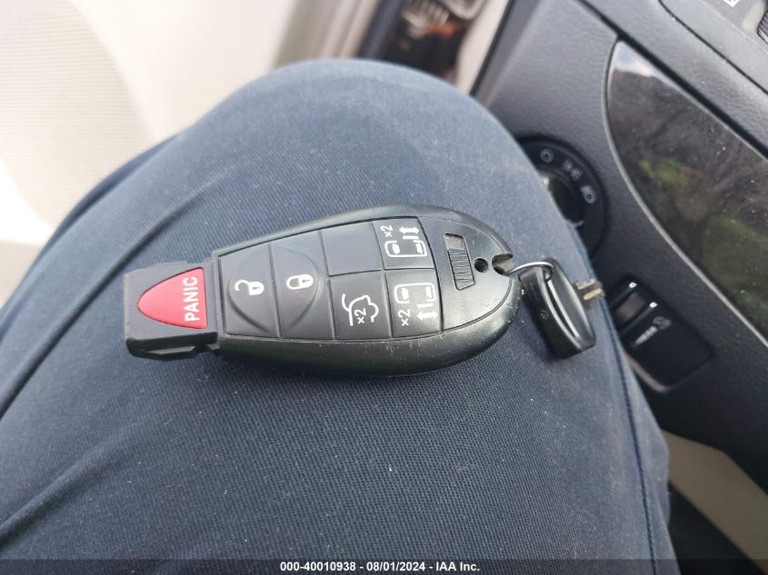 2013 Dodge Grand Caravan Sxt VIN: 2C4RDGCG8DR652700 Lot: 40010938