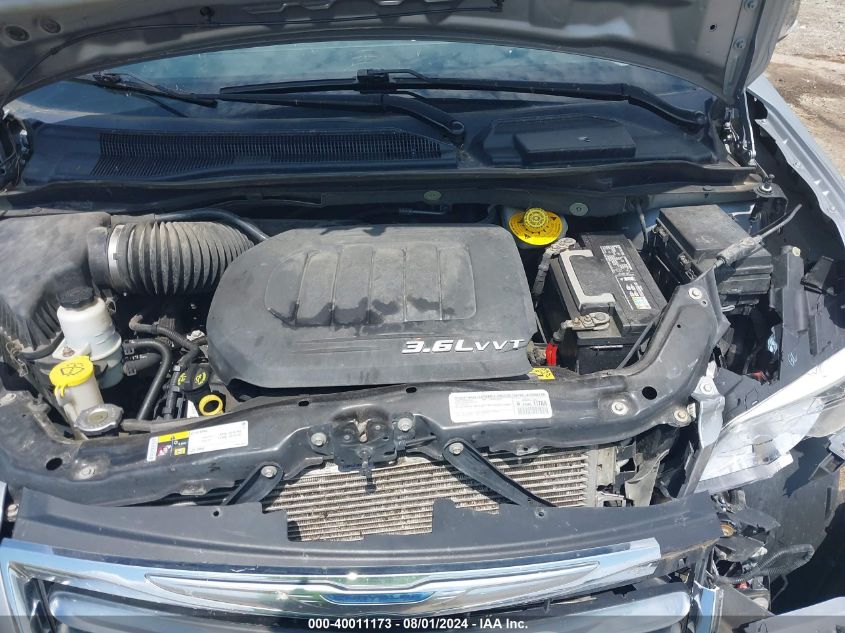 2015 Chrysler Town & Country Touring-L VIN: 2C4RC1CG2FR608758 Lot: 40011173