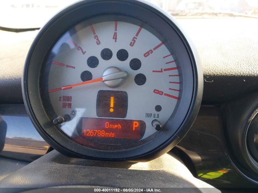 2011 Mini Cooper VIN: WMWSU3C5XBT095963 Lot: 40011192