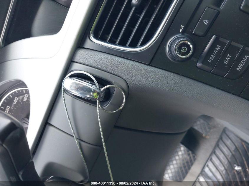 2010 Audi A4 Premium Plus VIN: WAUFFAFL6AN024465 Lot: 40011390