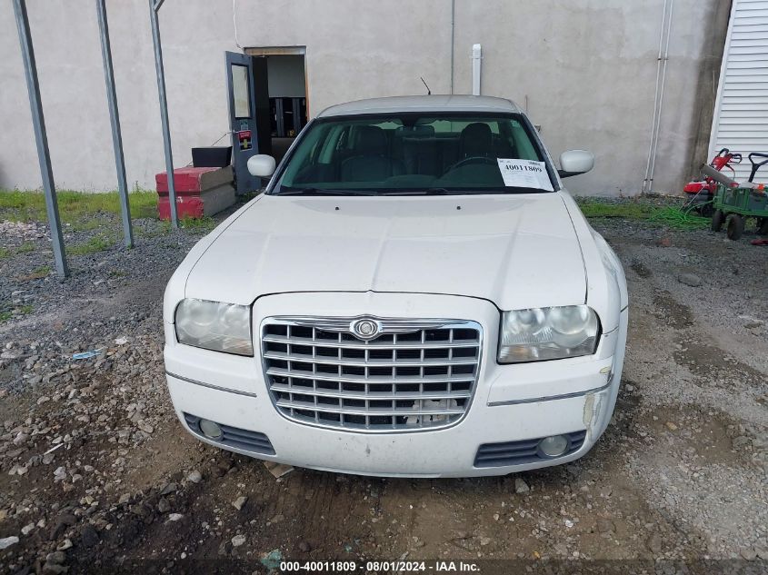 2008 Chrysler 300 Touring VIN: 2C3KA53G08H255710 Lot: 40011809