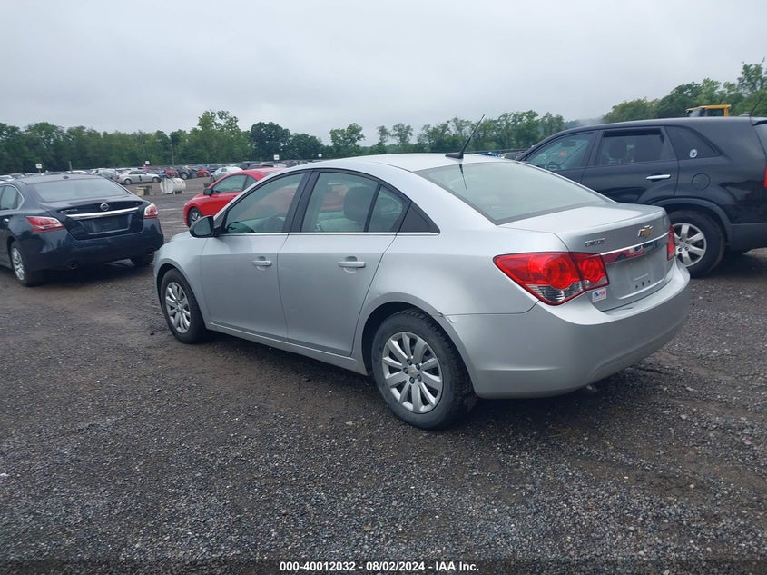 2011 CHEVROLET CRUZE VIN: 5YFBPMBE2NP376782