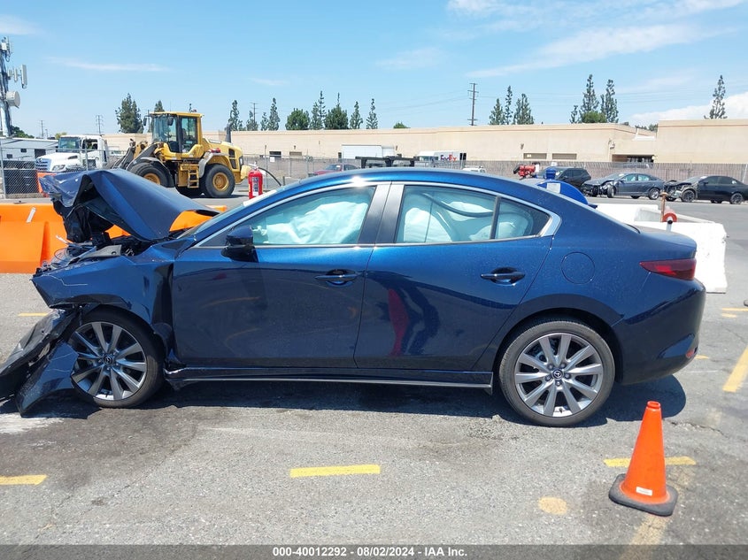 2023 Mazda Mazda3 2.5 S Select VIN: 3MZBPABM2PM366377 Lot: 40012292