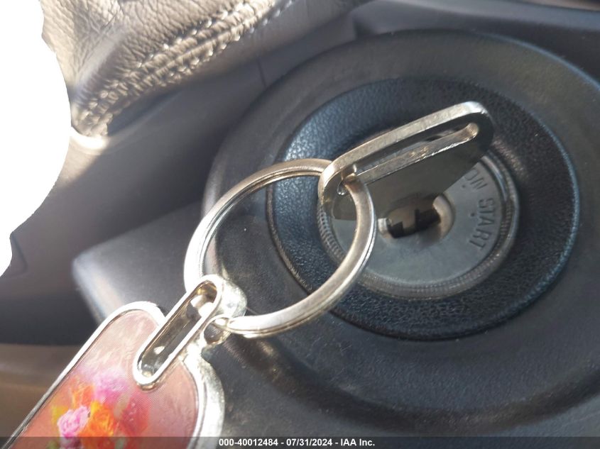 1998 Toyota Sienna Xle VIN: 4T3ZF13C6WU032084 Lot: 40012484