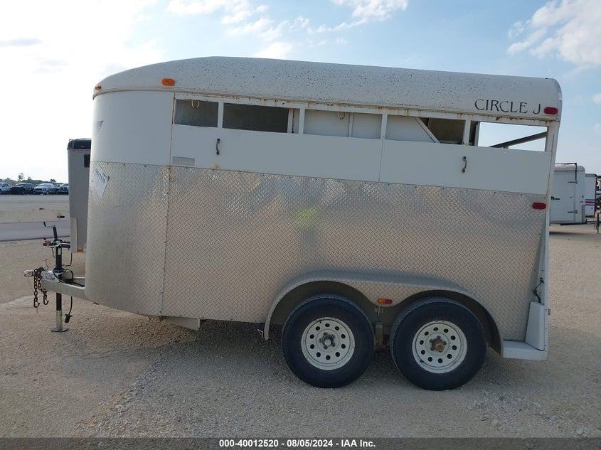 2003 CIRCLE J CRUISER HORSE TRAILE VIN: JF1ZCAC16D1608085