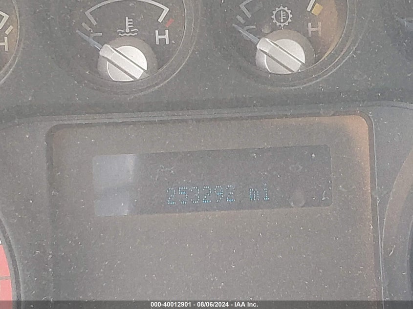 2011 Ford F-250 Xl VIN: 1FT7W2B61BEB21927 Lot: 40012901