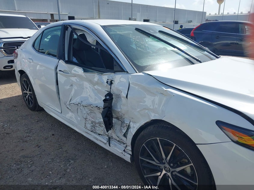 2022 TOYOTA CAMRY SE/SE NIGHT SHADE - 4T1G11AK1NU717536