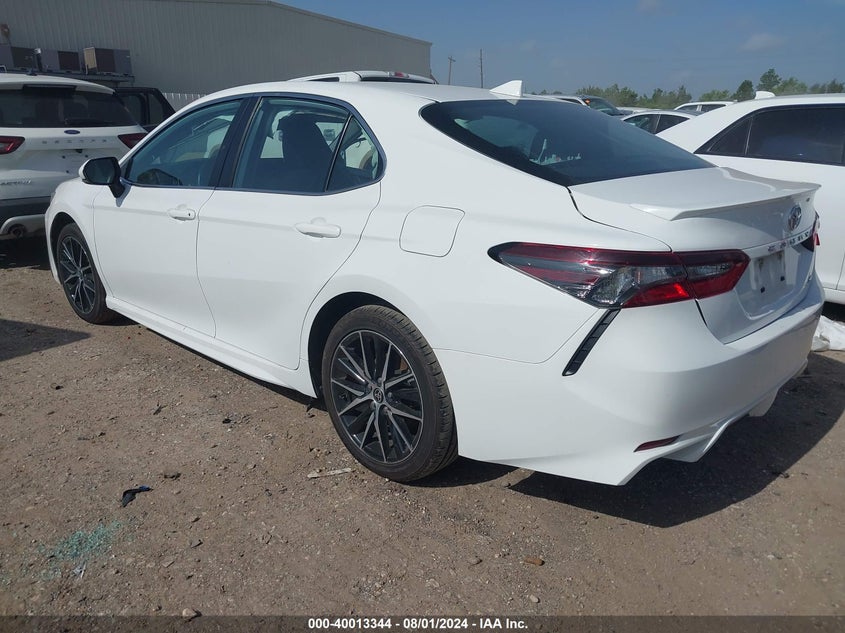 2022 TOYOTA CAMRY SE/SE NIGHT SHADE - 4T1G11AK1NU717536