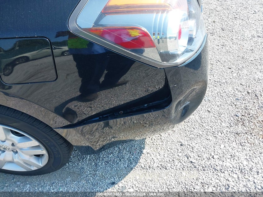 2011 Nissan Altima 2.5 S VIN: 1N4AL2AP0BN435826 Lot: 40013565