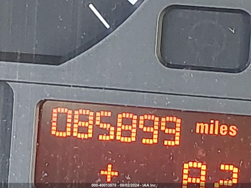 2005 BMW 325I VIN: WBAEV33415KX11710 Lot: 40013575